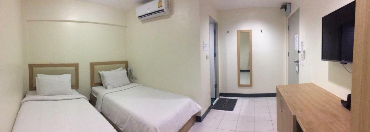 Nana Best Inn Bangkok Exterior photo