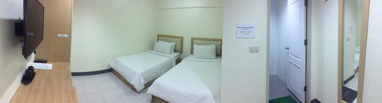 Nana Best Inn Bangkok Exterior photo